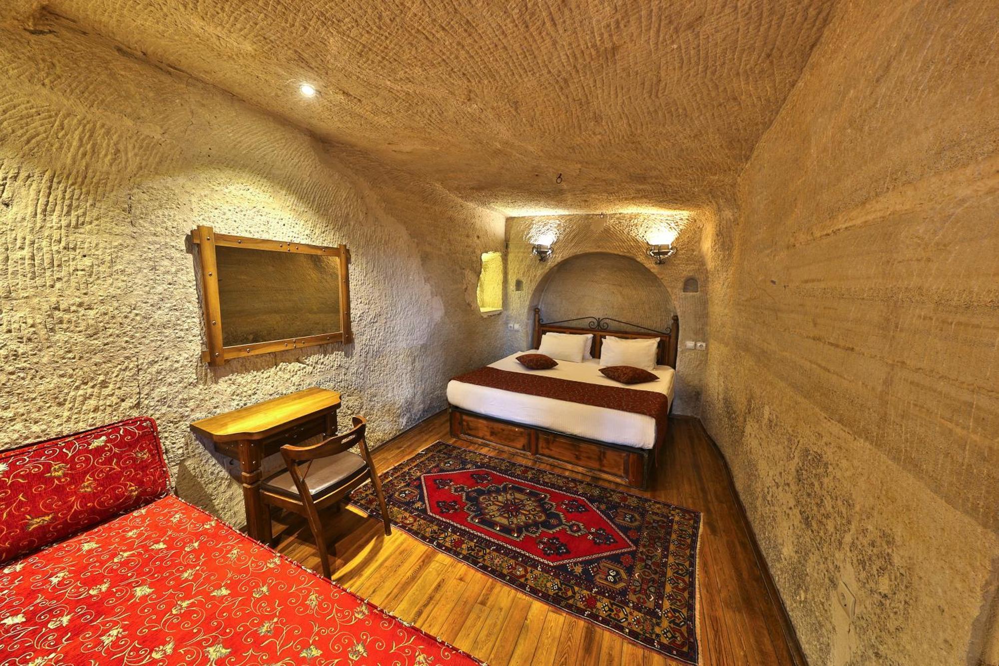 King Suite,1523128744:JPEG